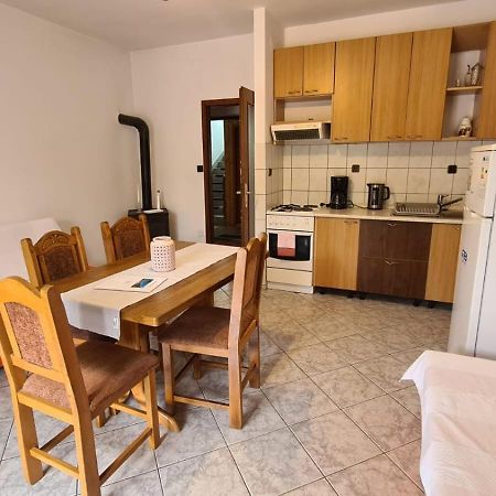 Apartmani Jelena Petrčane Chambre photo
