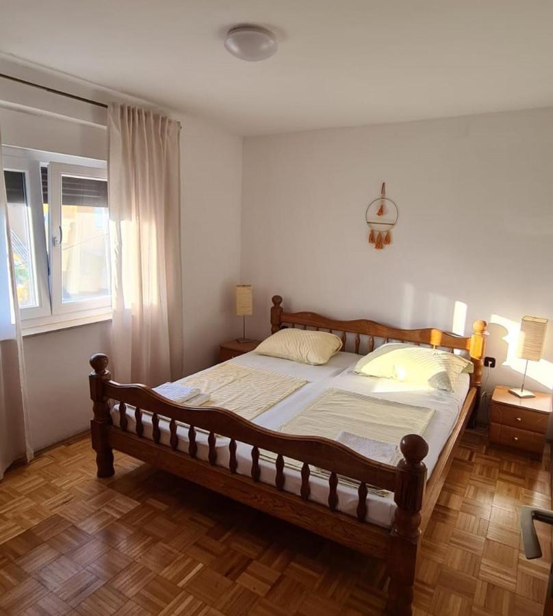 Apartmani Jelena Petrčane Extérieur photo