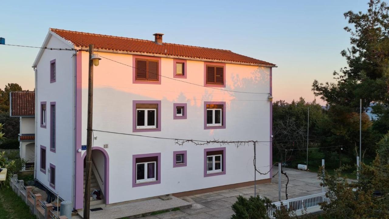 Apartmani Jelena Petrčane Extérieur photo
