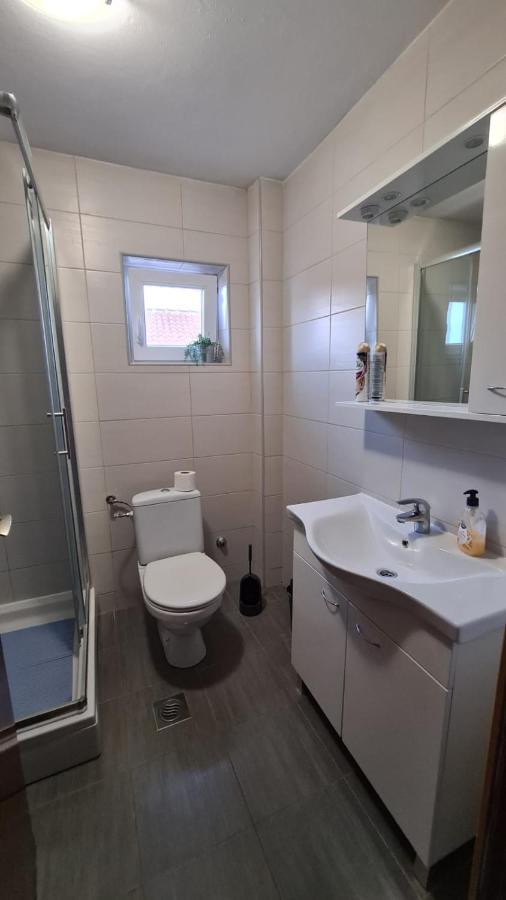 Apartmani Jelena Petrčane Extérieur photo